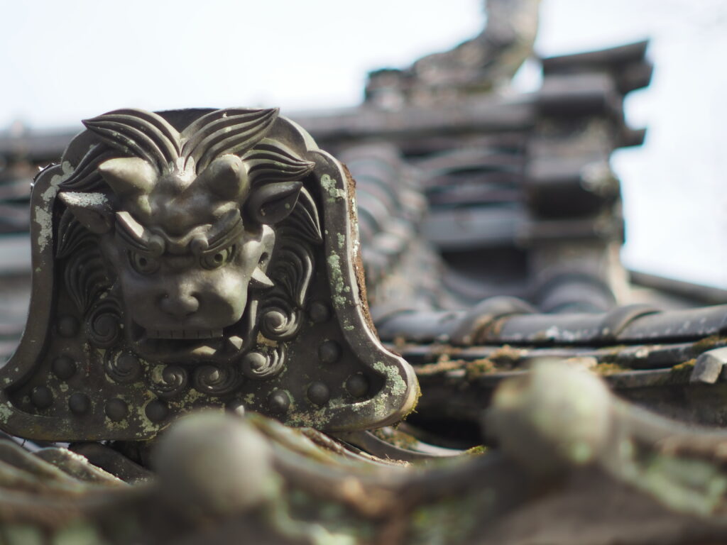 修禅寺の瓦・はっきりとした写真も撮ることができます